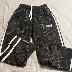 YOUNGLA camo sweats
